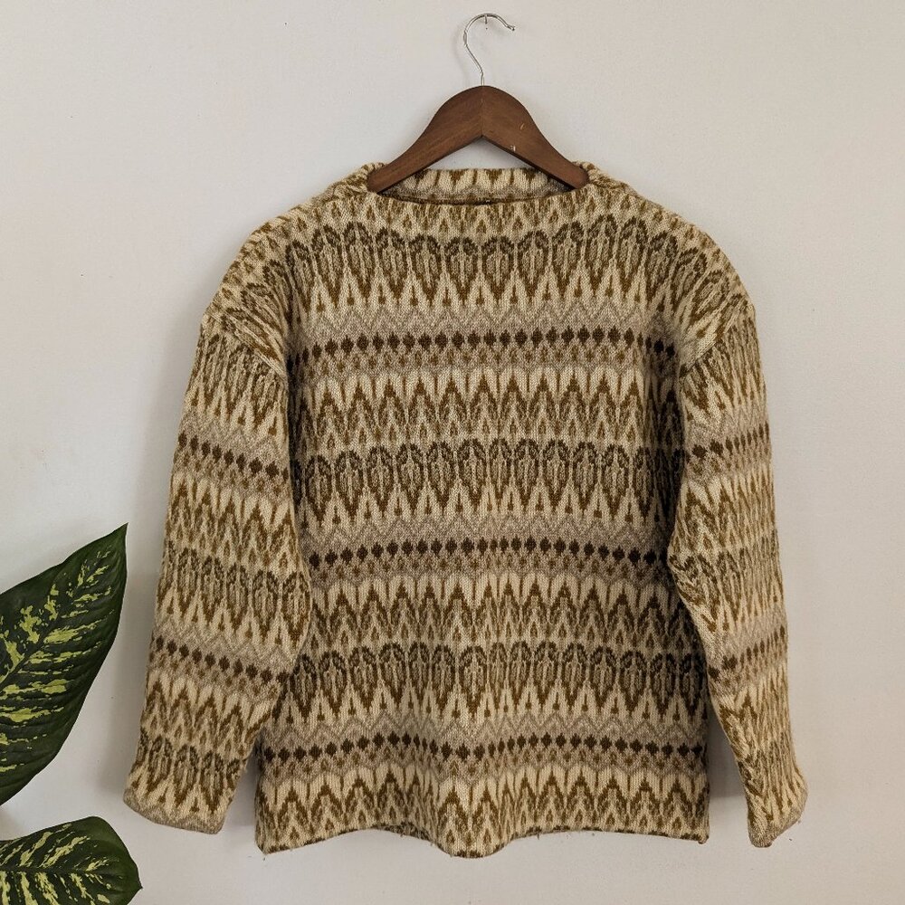 Vintage scandinavian wool sweater